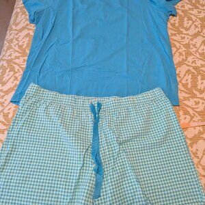 Lands End 2 piece shorts and short sleeve tee pajama set